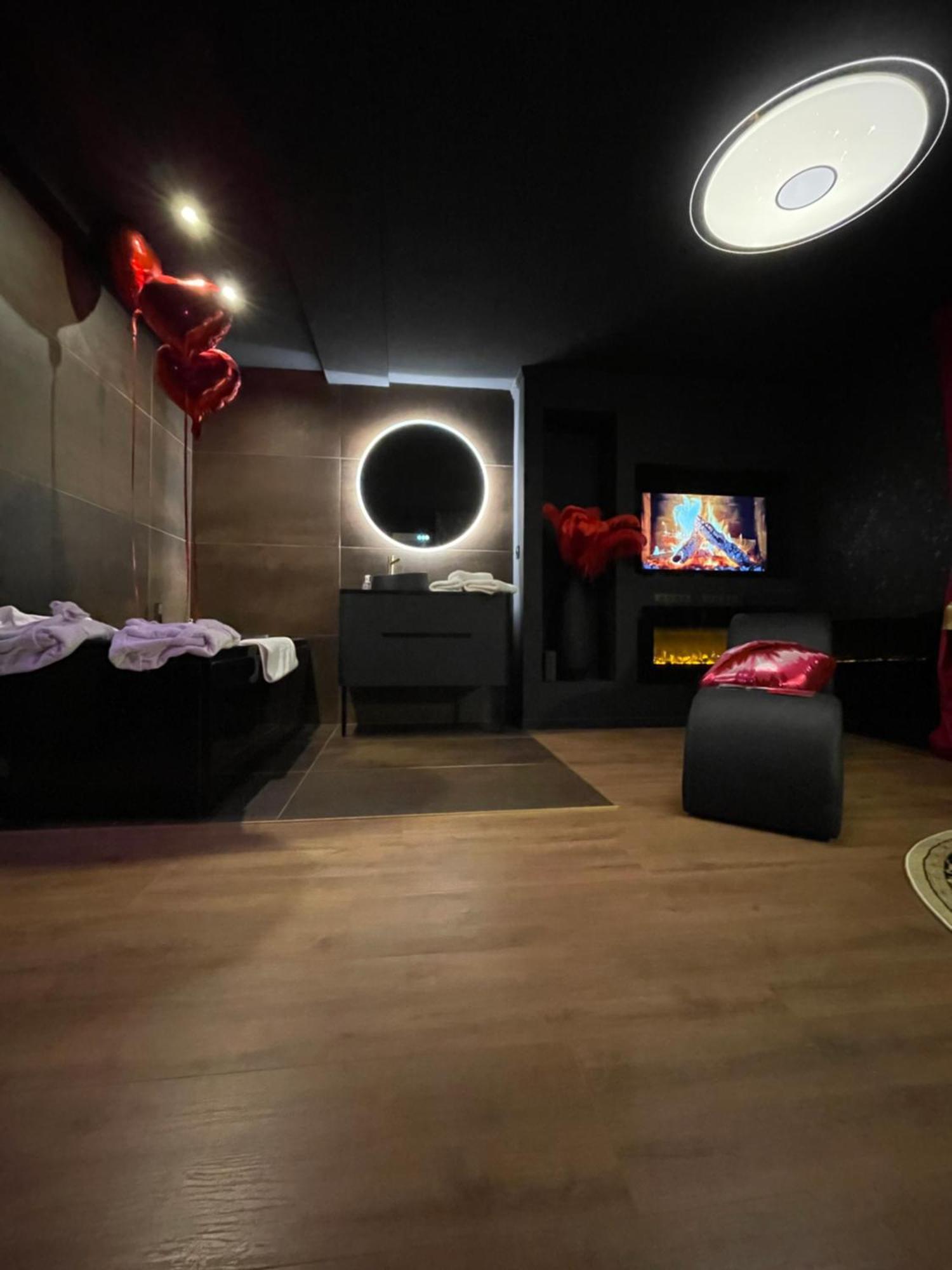 Love Room Casa Amore Prades  Exterior photo